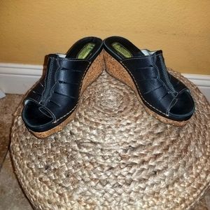 El Naturalista Clogs